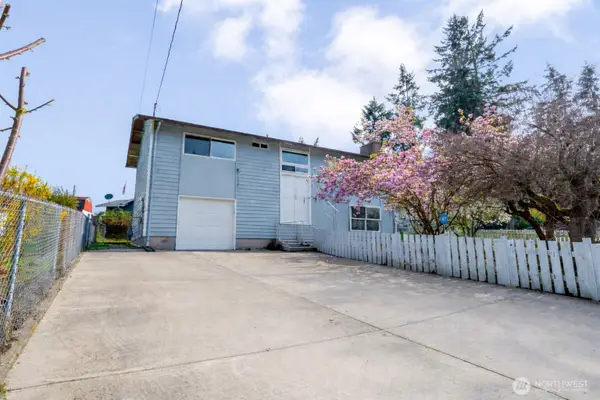 3319 S 249th Place, Kent, WA 98032