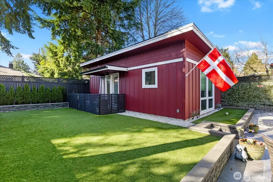 6721 22nd Avenue Nw, Seattle, WA 98117 - #2