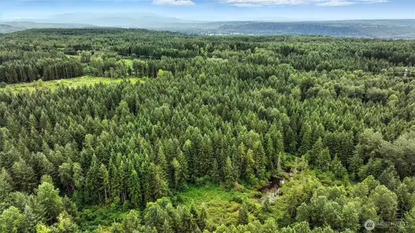 34400 102nd Way Ne #48 & 49, Carnation, WA 98014