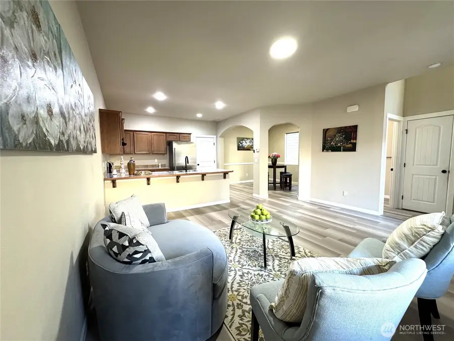 367 Graham Avenue Ne, Renton, WA 98059 - #3