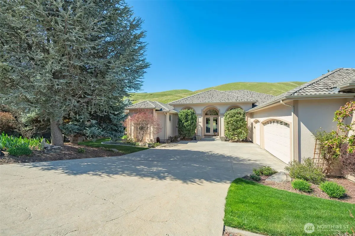 2062 Maiden Lane, Wenatchee, WA 98801 - #1