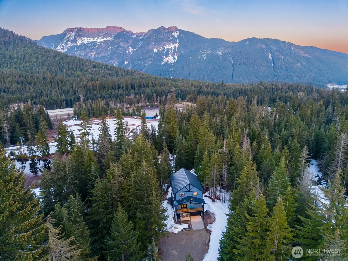 60 Snoqualmie Village Dr, Snoqualmie Pass, WA 98068 - #1