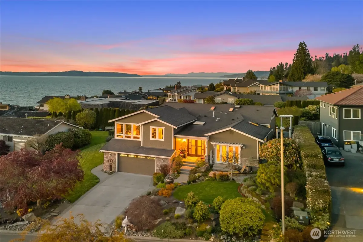 831 Northstream Lane, Edmonds, WA 98020 - #1