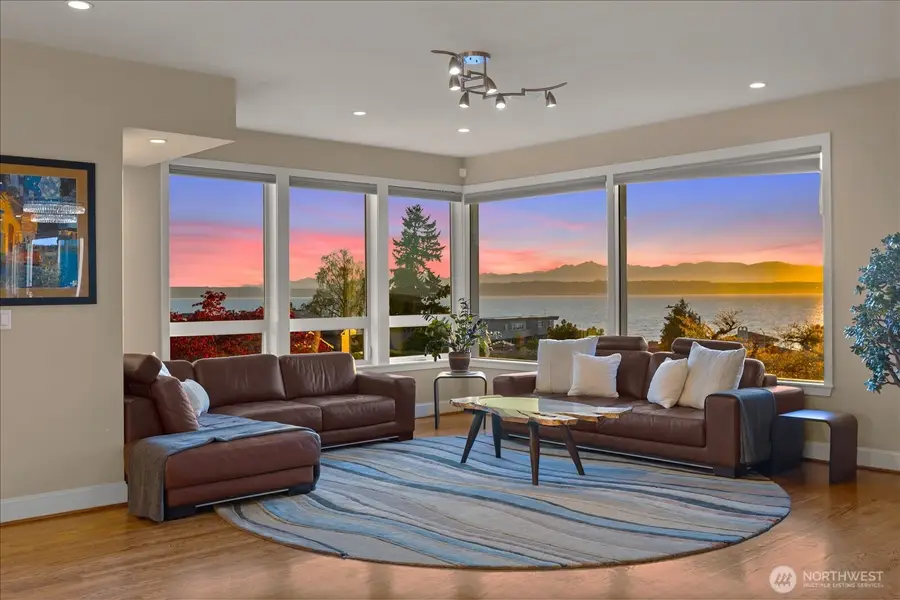 831 Northstream Lane, Edmonds, WA 98020 - #2