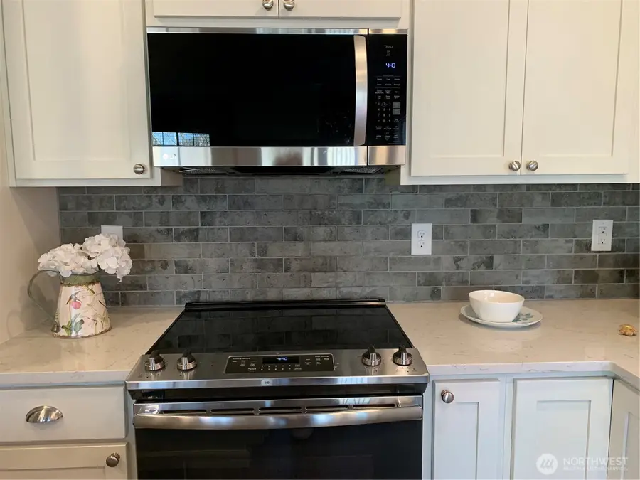 6521 31st Avenue Sw #W, Seattle, WA 98126 - #3