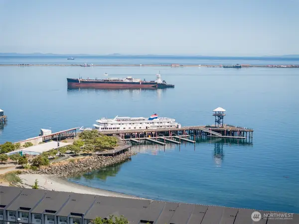 229 E First Street #3, Port Angeles, WA 98362