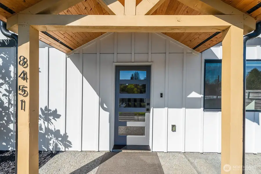 8451 18th Avenue Sw, Seattle, WA 98106 - #3