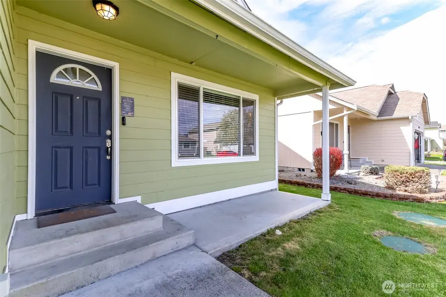 9921 Greenleaf Loop Se, Yelm, WA 98597 - #2