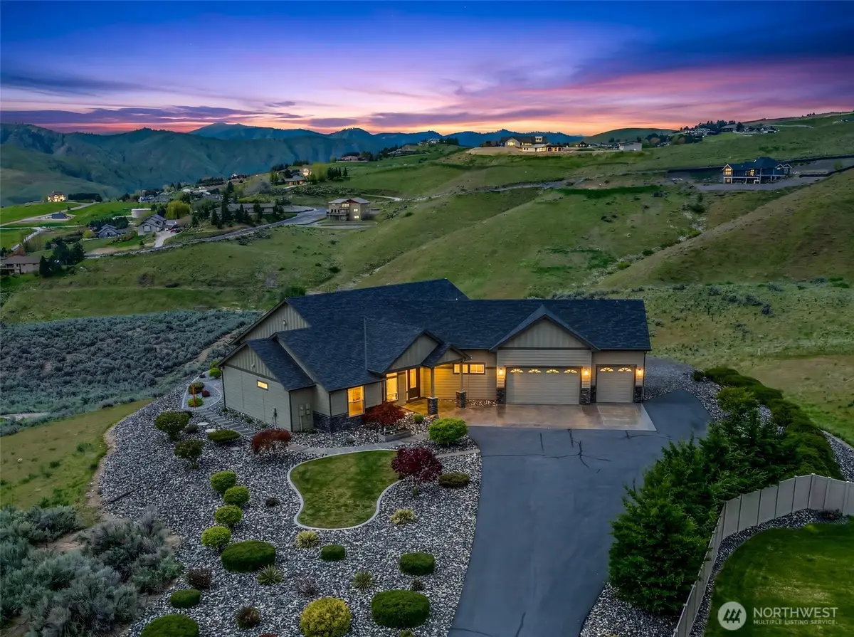 125 E Mountain Brook Lane, Wenatchee, WA 98801 - #1