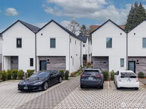 10350 Wallingford Avenue N #B, Seattle, WA 98133