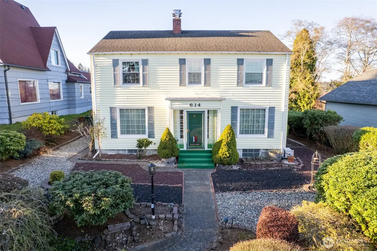 614 1st Avenue, Aberdeen, WA 98520 - #1