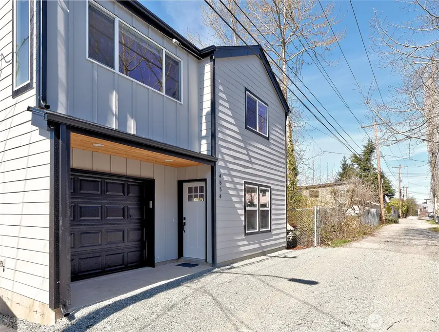 4834 25th Avenue Sw, Seattle, WA 98106 - #2