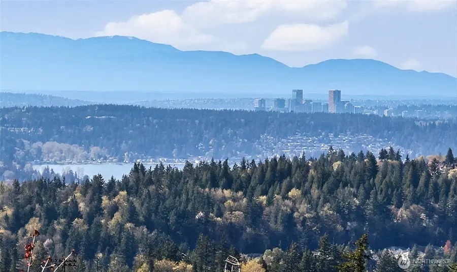 2734 NE Daphne Street, Issaquah, WA 98029 - #3