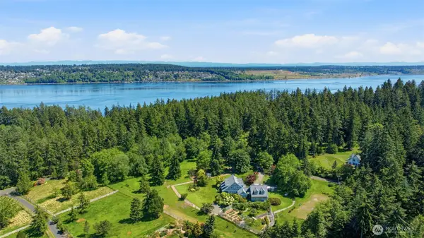 1352 14th Avenue, Fox Island, WA 98333