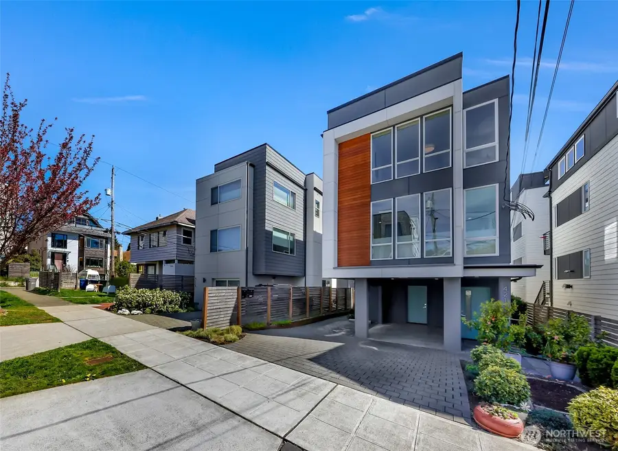 4218 Linden Avenue N, Seattle, WA 98103 - #3