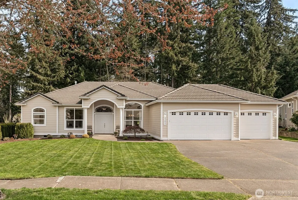 4202 Campus Green Loop Ne, Lacey, WA 98516 - #1