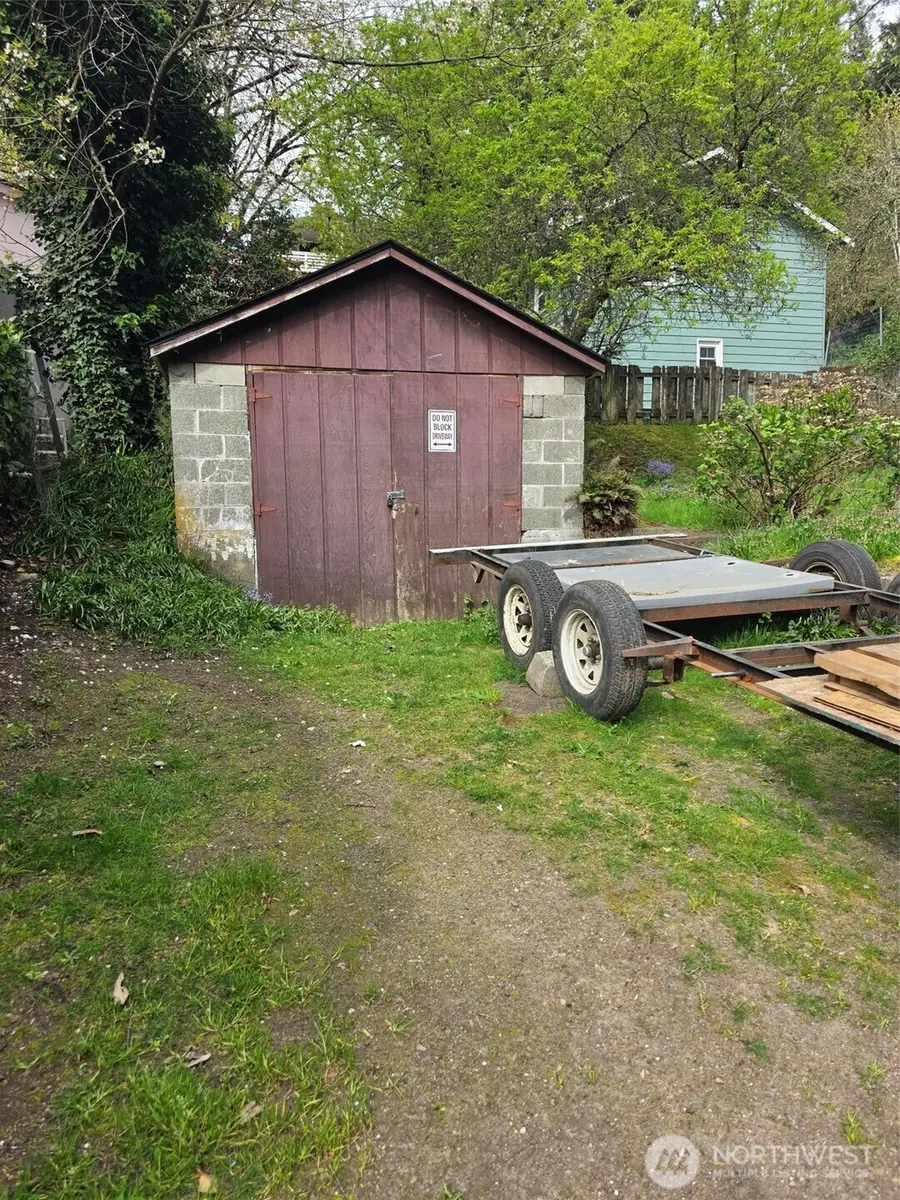 235 S Hartford Avenue #! & @, Bremerton, WA 98311 - #3
