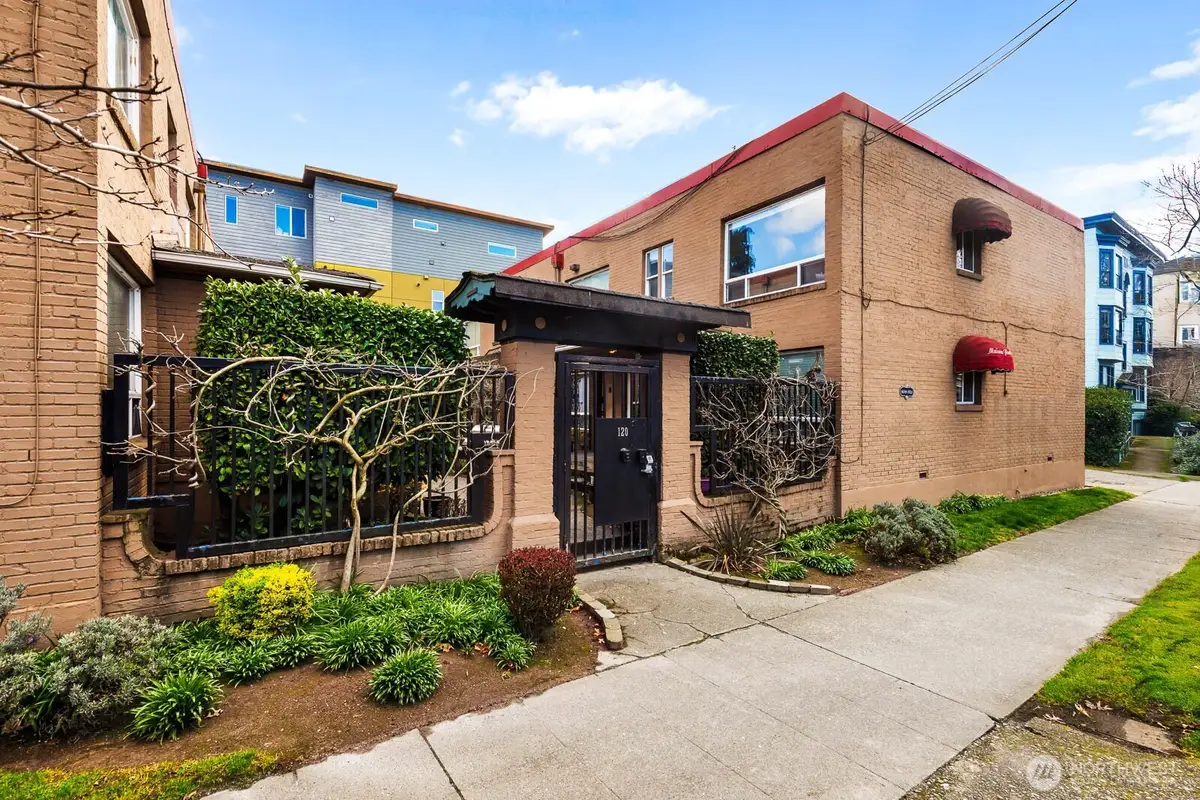 120 14th Avenue #10, Seattle, WA 98122 - #1