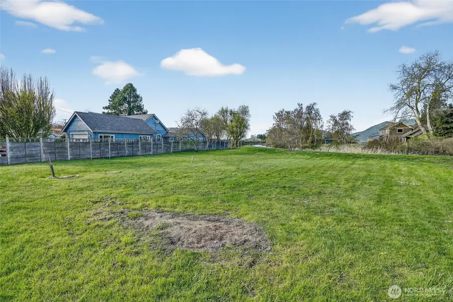 14075 Mactaggart Avenue #6, Edison, WA 98232 - #2