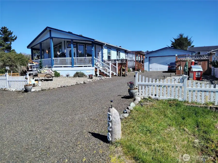 526 Sand Dune Avenue Sw, Ocean Shores, WA 98569 - #2