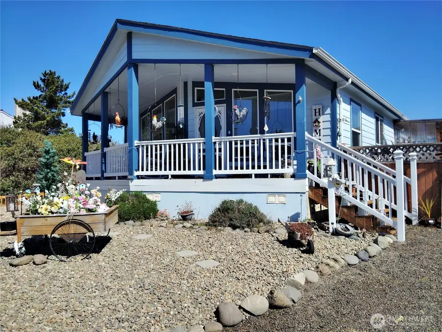 526 Sand Dune Avenue Sw, Ocean Shores, WA 98569 - #3