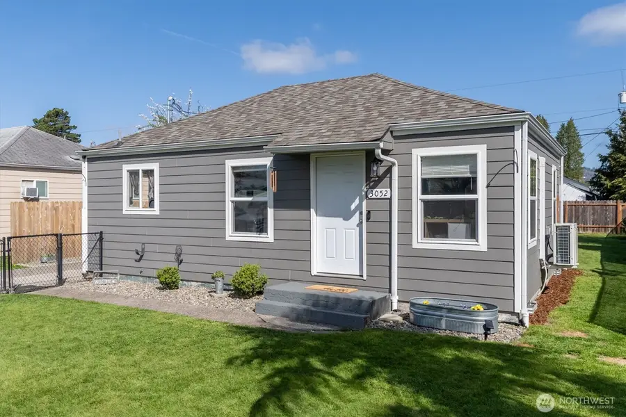 3052 Florida Street, Longview, WA 98632 - #2