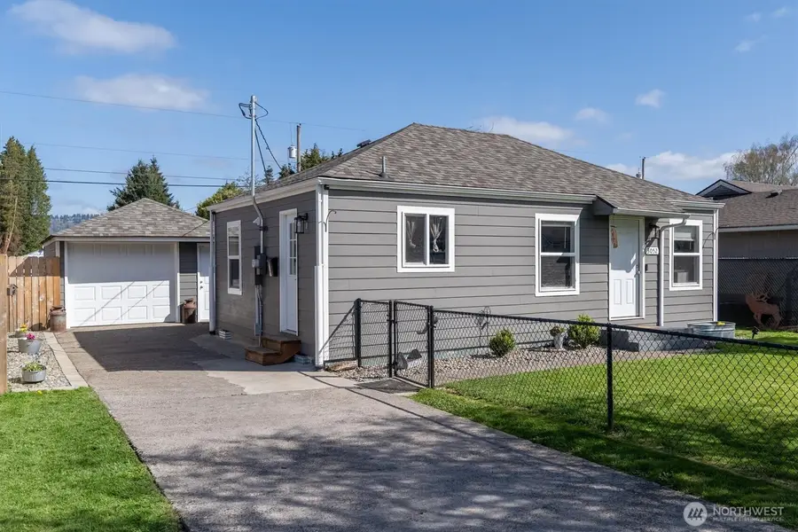 3052 Florida Street, Longview, WA 98632 - #3