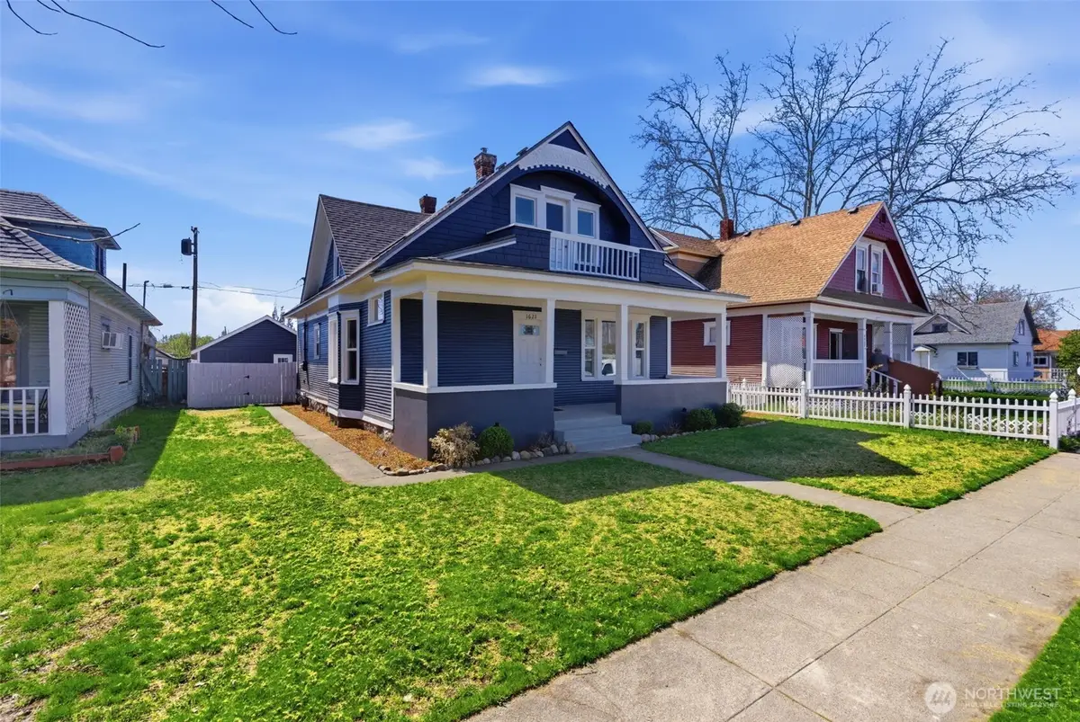 1621 W Knox Avenue, Spokane, WA 99205 - #1