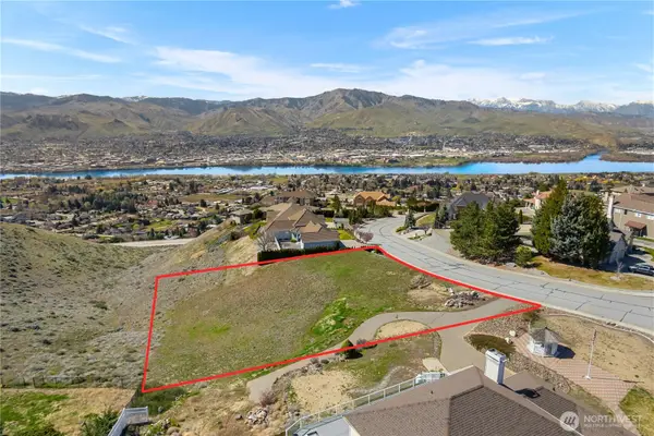 2450 Twin Peaks View #21, East Wenatchee, WA 98802