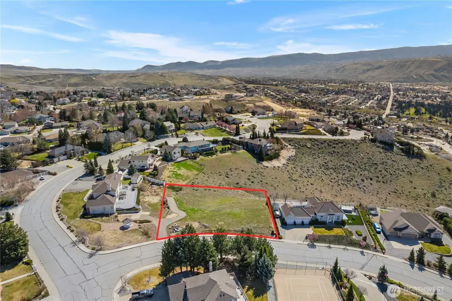 2450 Twin Peaks View #21, East Wenatchee, WA 98802 - #3