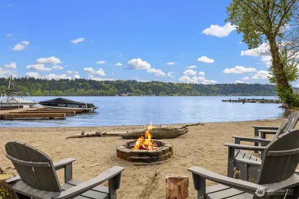 3834 175th Avenue Ne #209, Redmond, WA 98052