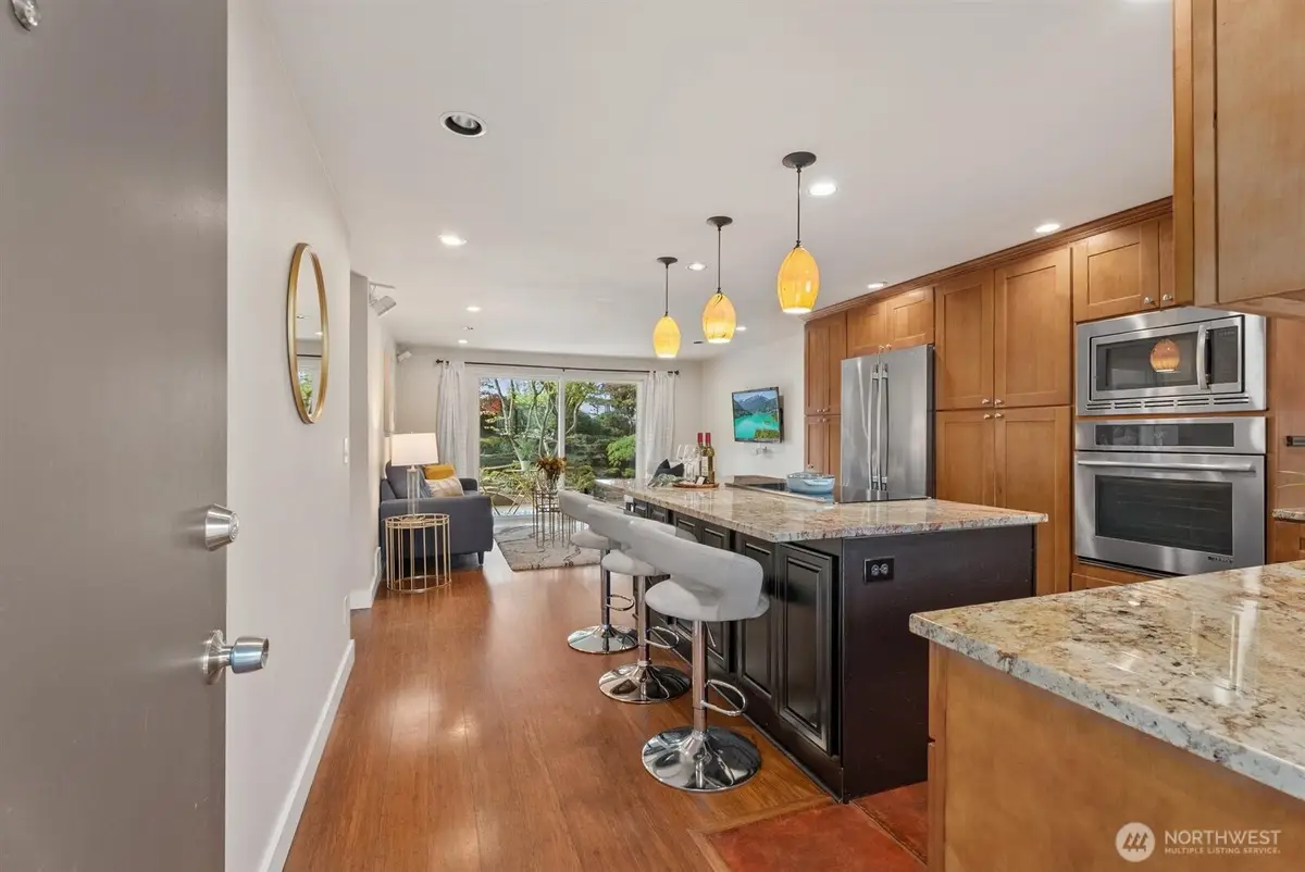 315 10th Avenue S #101, Kirkland, WA 98033 - #1