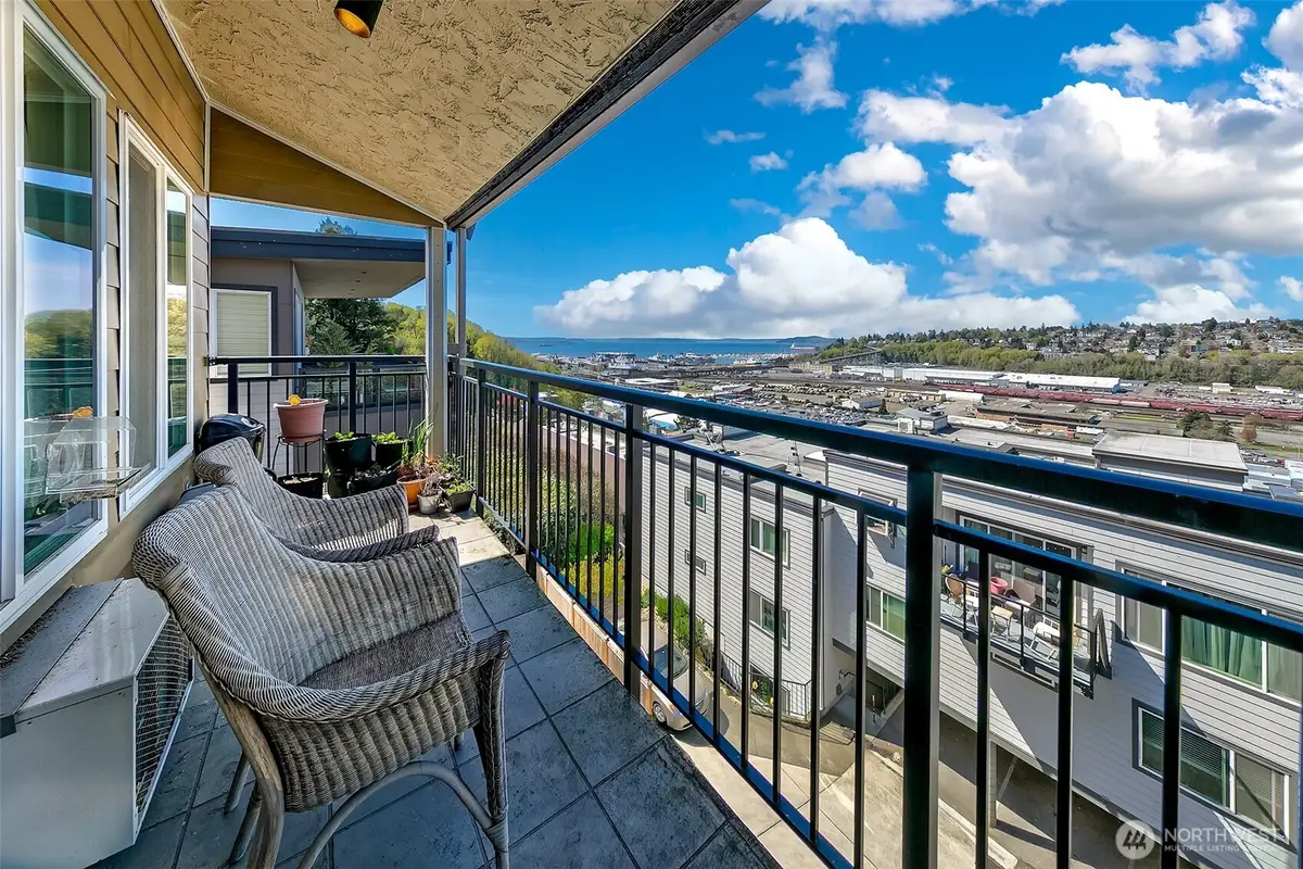 1965 12th Avenue W #401, Seattle, WA 98119 - #1