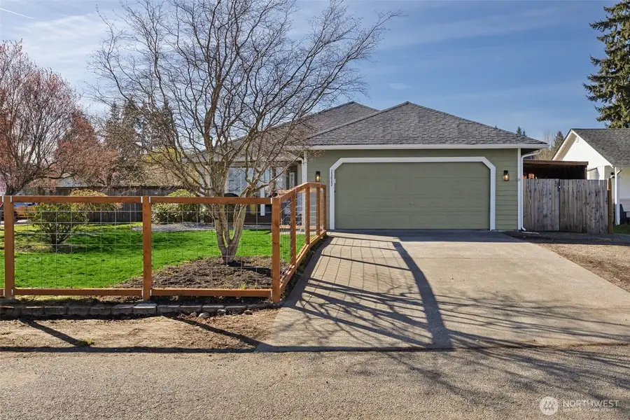 15633 Parkview Drive Se, Yelm, WA 98597 - #2