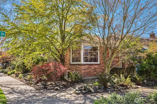 1821 N 47th Street, Seattle, WA 98103