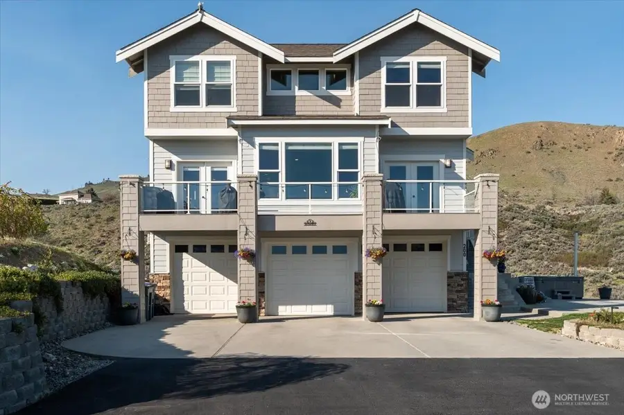 200 Crescent Street, Chelan, WA 98816 - #3