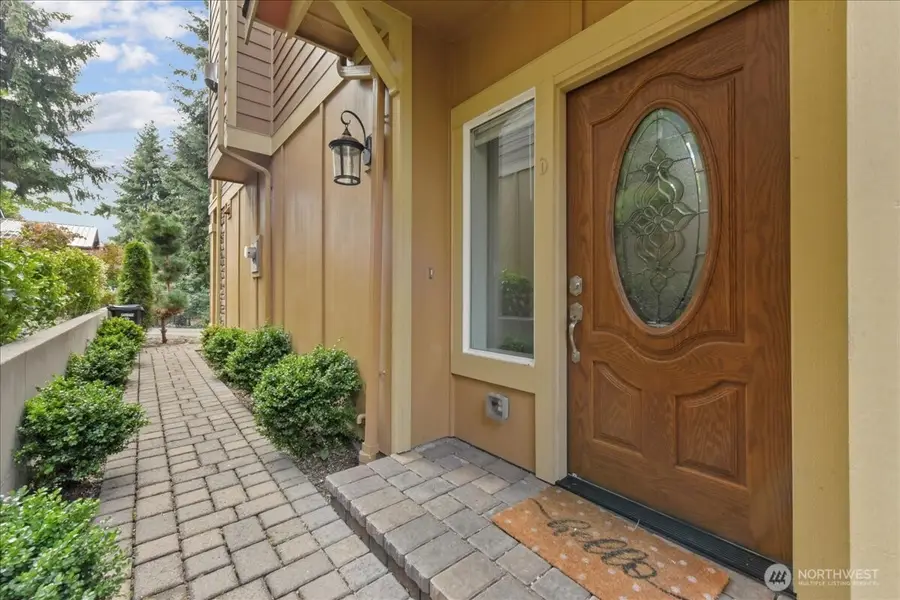 12722 35th Ave House D Ne, Seattle, WA 98125 - #2