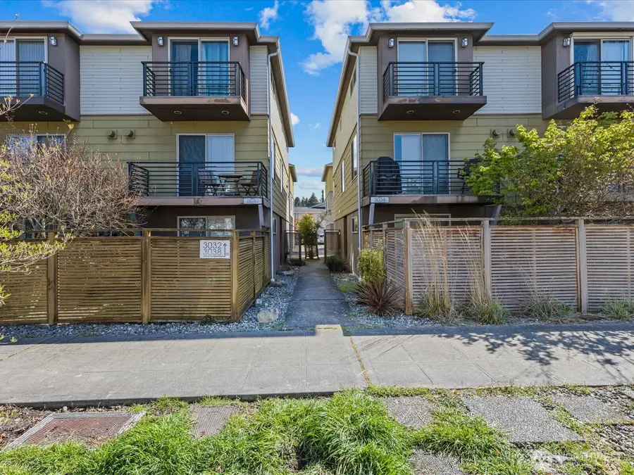 3038 61st Avenue Sw, Seattle, WA 98116 - #2
