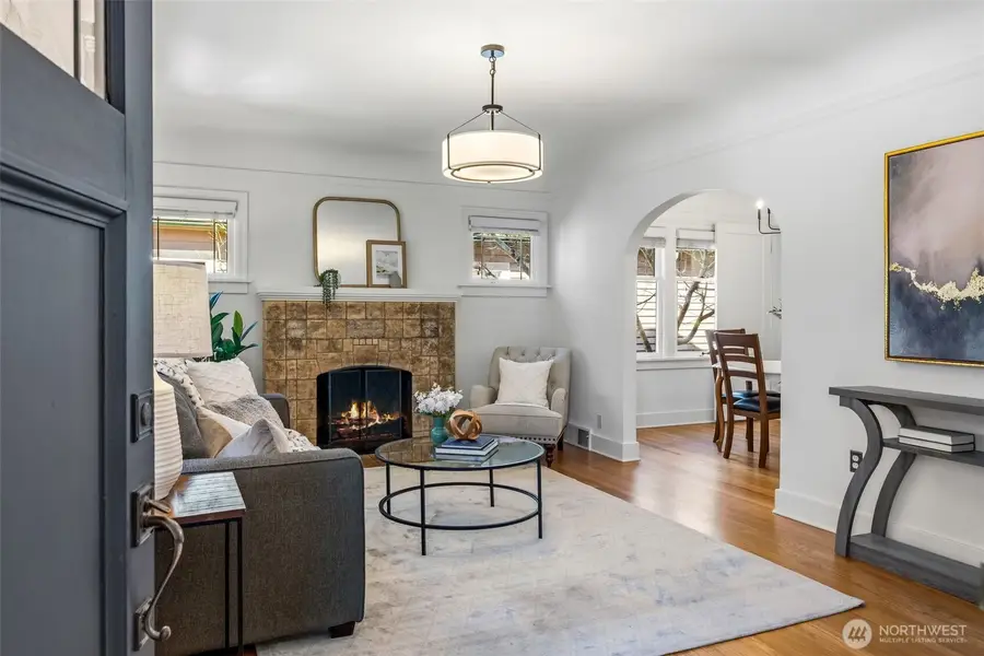 1906 44th Avenue Sw, Seattle, WA 98116 - #3