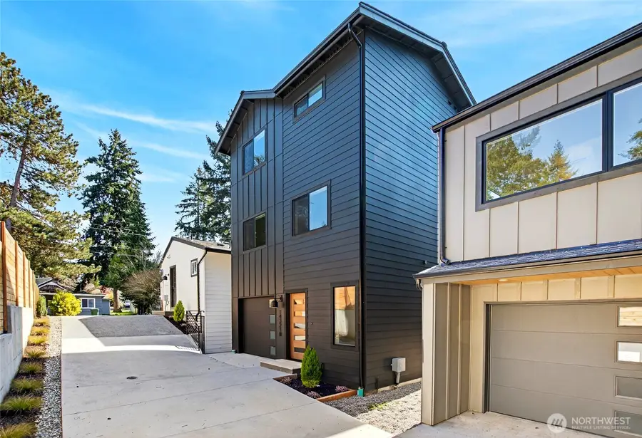 14321 Interlake Avenue N #B, Seattle, WA 98133 - #2