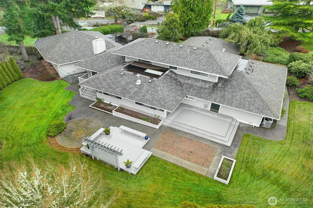 243 140th Avenue Ne, Bellevue, WA 98005 - #1