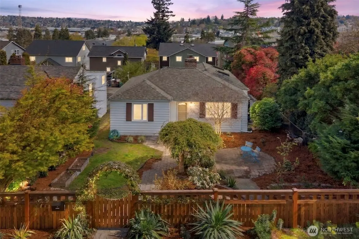 3622 23rd Ave W, Seattle, WA 98199 - #1