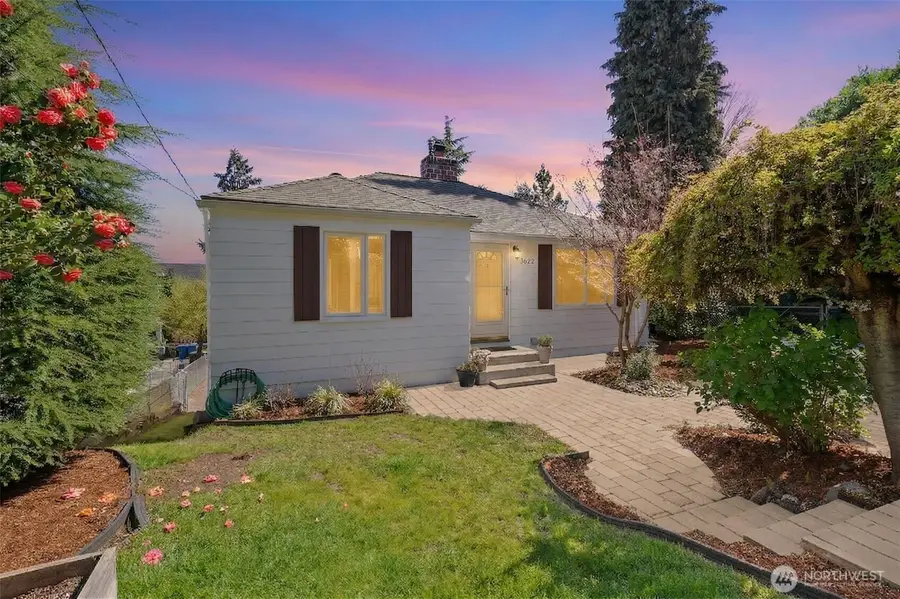 3622 23rd Ave W, Seattle, WA 98199 - #3