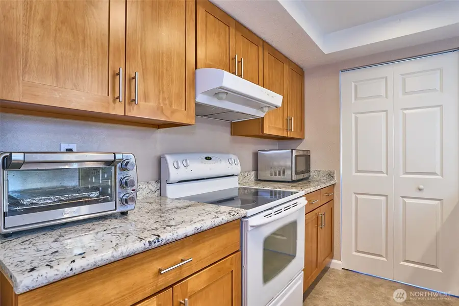 23617 112th Avenue Se #F202, Kent, WA 98031 - #2