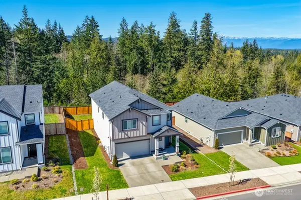 937 Panoramic Loop, Bremerton, WA 98312