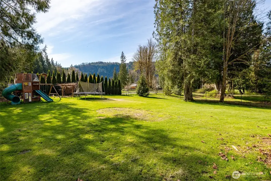 43610 Scenic River Court, Concrete, WA 98237 - #2