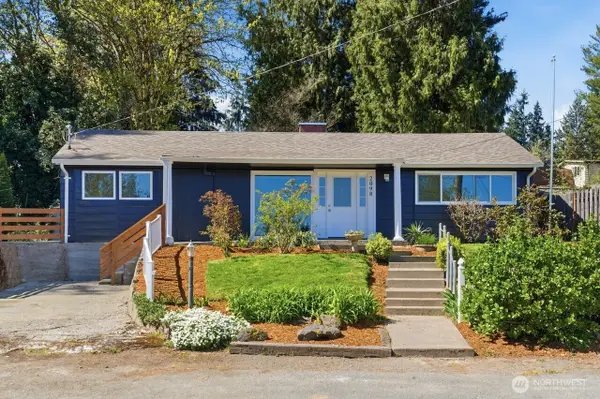 2098 NE Sunrise Drive, Bremerton, WA 98310