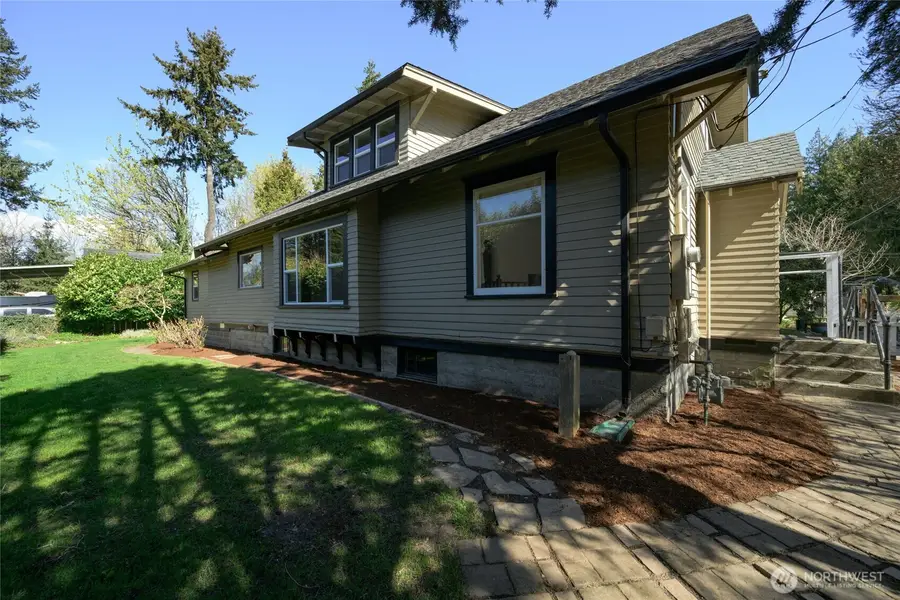 1502 E Maplewood Avenue, Bellingham, WA 98225 - #3