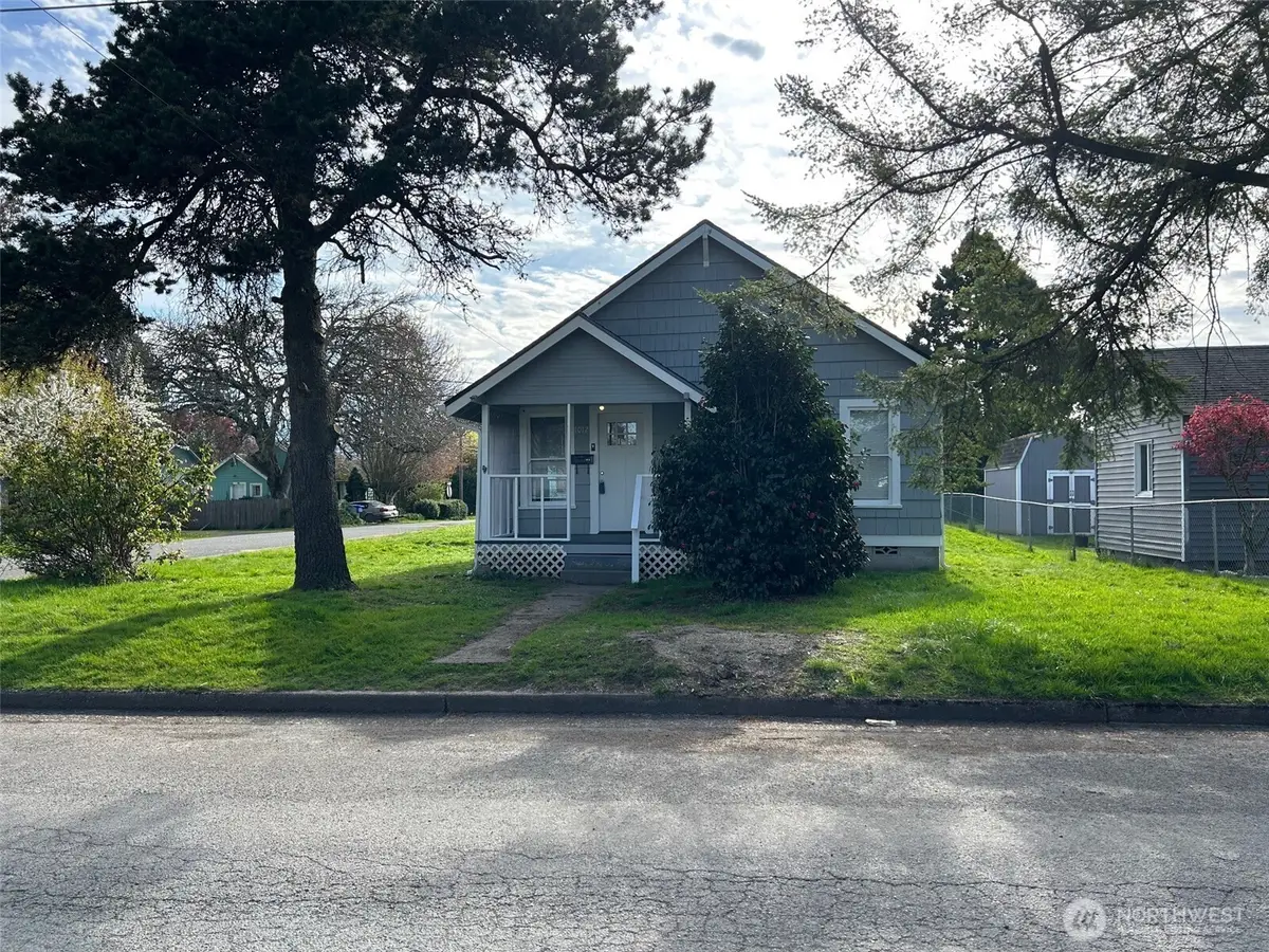 1012 7th Street S, Kelso, WA 98626 - #1