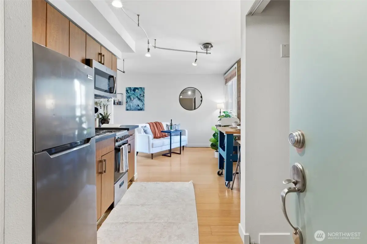 905 Cherry Street #306, Seattle, WA 98104 - #1